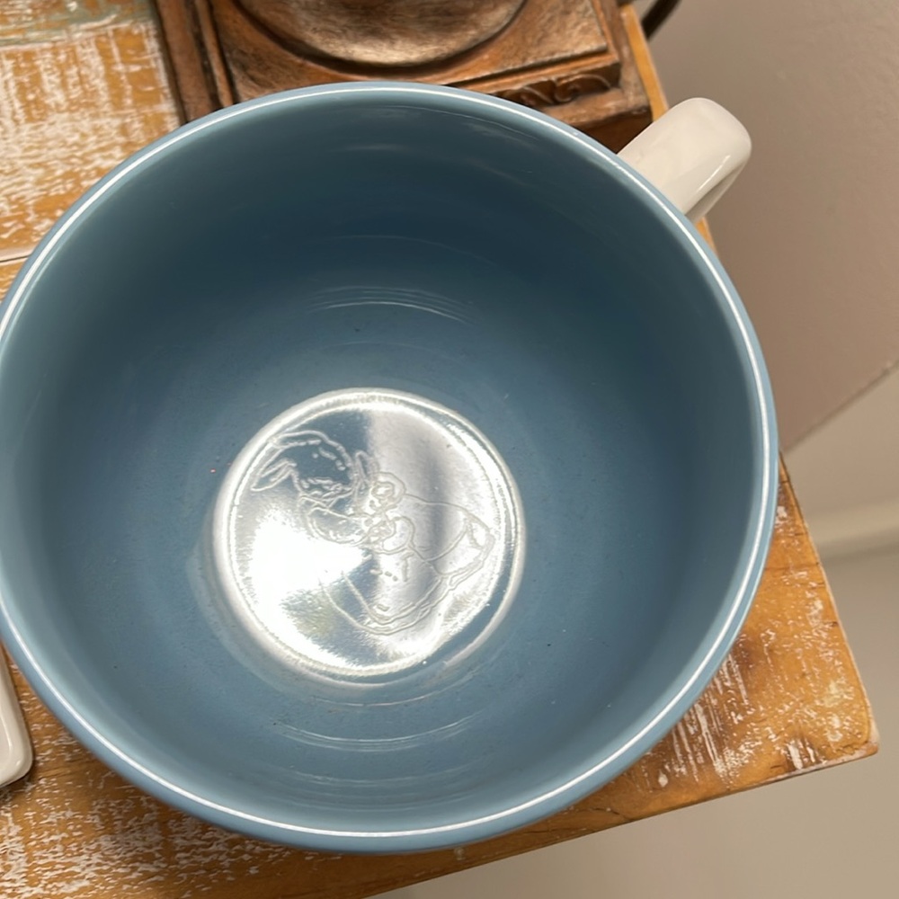 Beatrix Potter "Peter Rabbit" Blue/White/Cream Large MUG - Picture 4 of 5